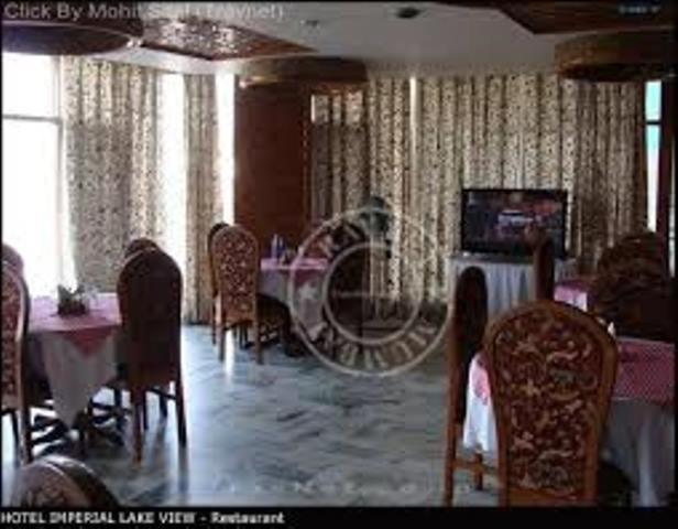 Hotel Imperial Lake View Srīnagar Extérieur photo