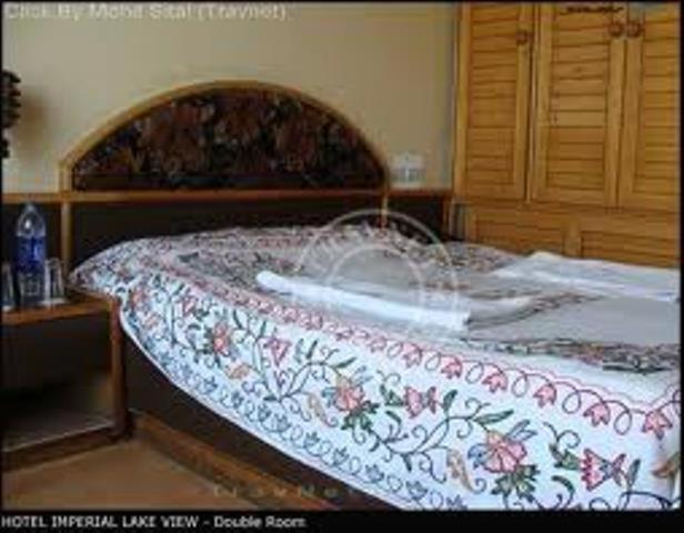 Hotel Imperial Lake View Srīnagar Extérieur photo
